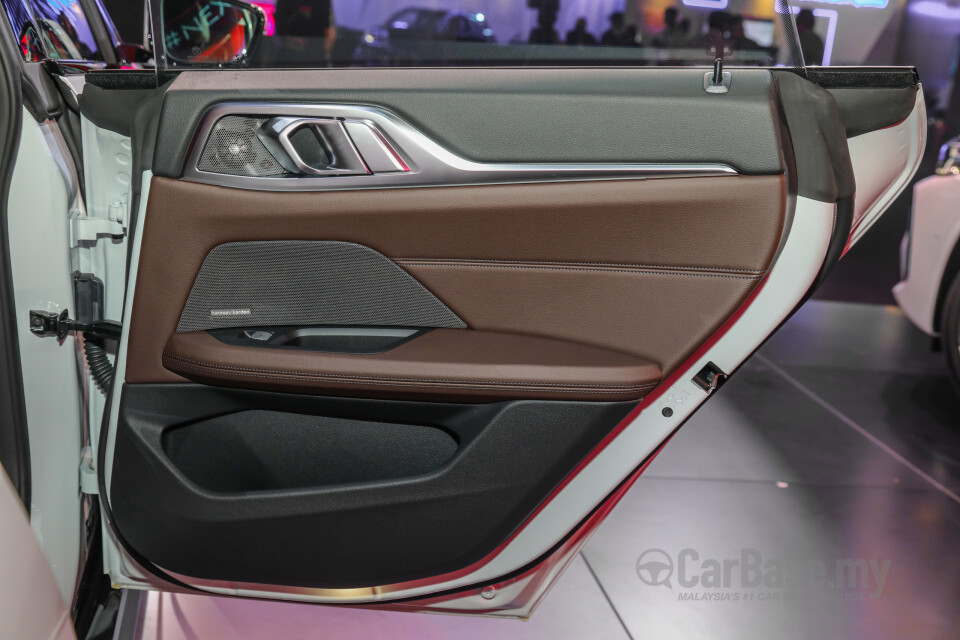 BMW i4 G26 (2022) Interior