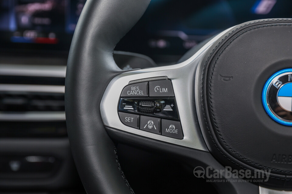 BMW i4 G26 (2022) Interior