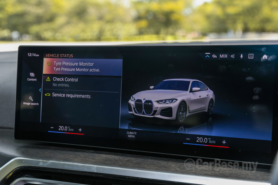 BMW i4 G26 (2022) Interior