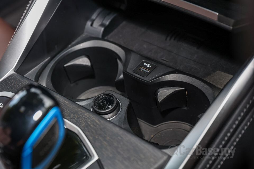 BMW i4 G26 (2022) Interior