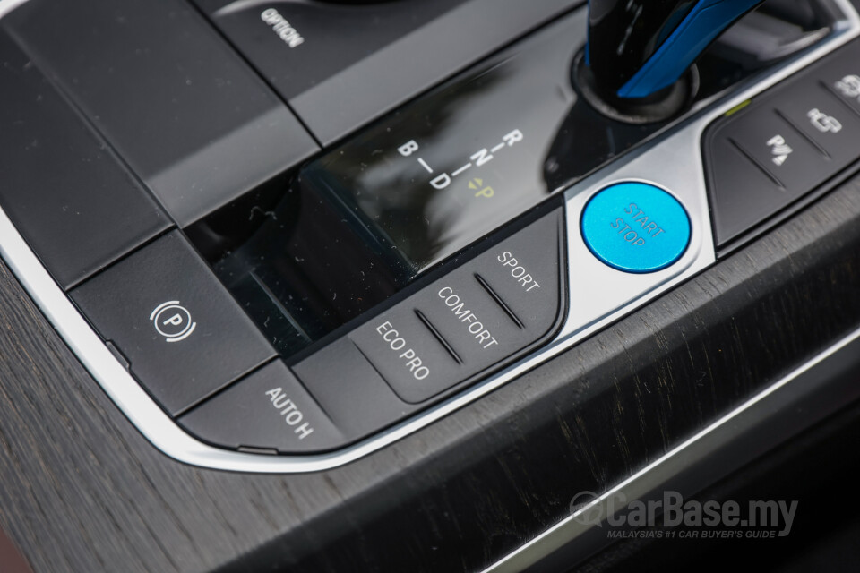 BMW i4 G26 (2022) Interior