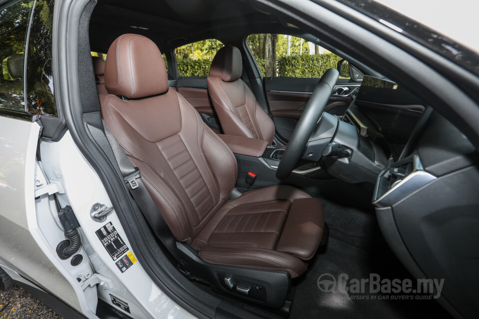 BMW i4 G26 (2022) Interior