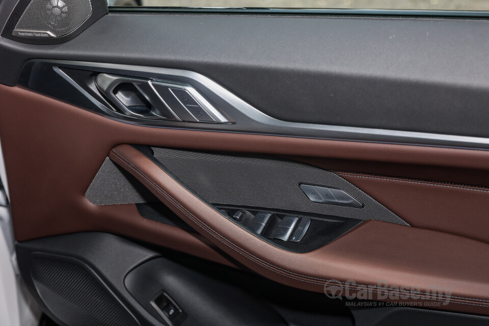 BMW i4 G26 (2022) Interior