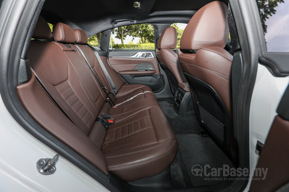 BMW i4 G26 (2022) Interior