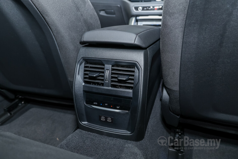 BMW i4 G26 LCI (2025) Interior