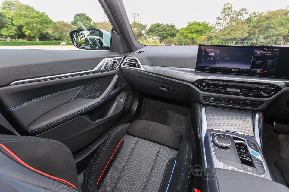 BMW i4 G26 LCI (2025) Interior