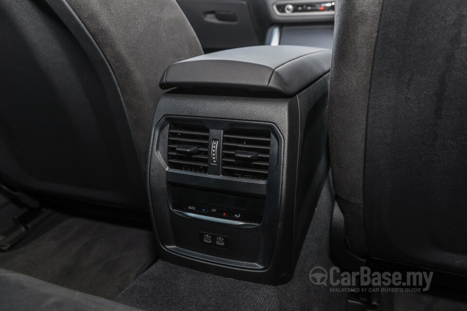 BMW i4 G26 LCI (2025) Interior
