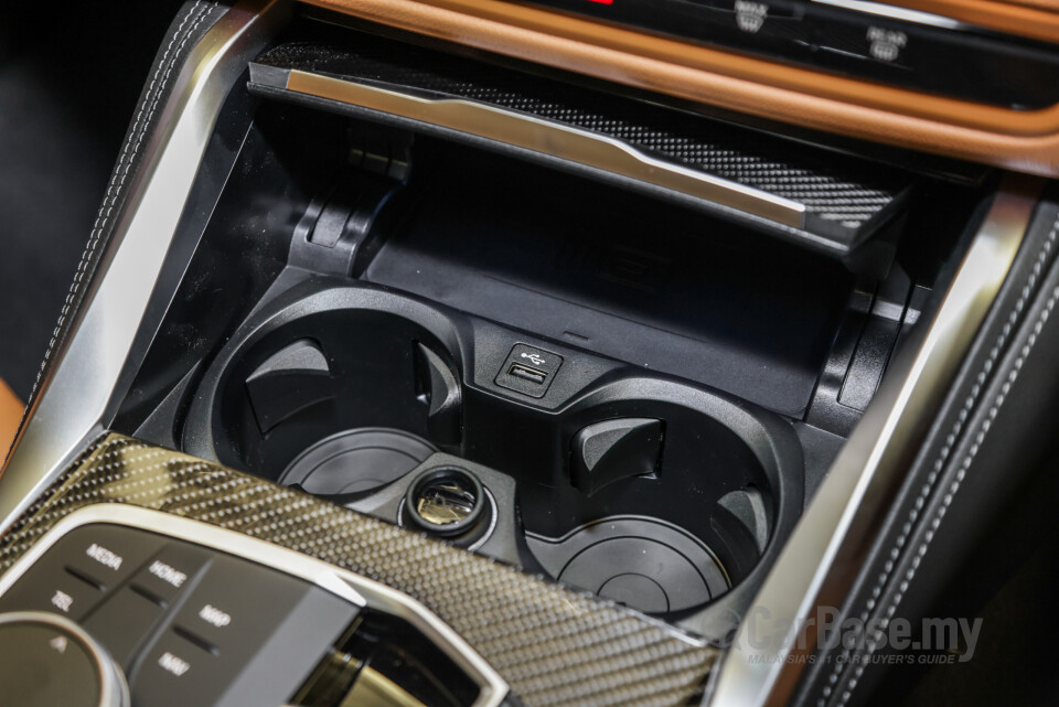 BMW i4 M50 G26 (2022) Interior