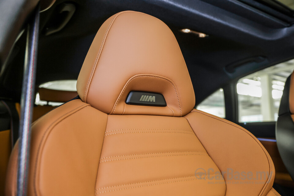 BMW i4 M50 G26 (2022) Interior