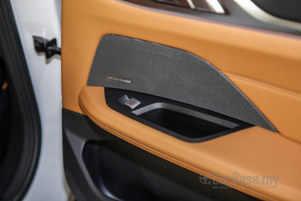 BMW i4 M50 G26 (2022) Interior