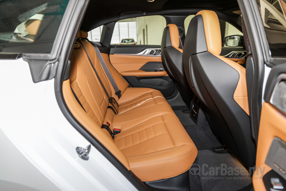 BMW i4 M50 G26 (2022) Interior