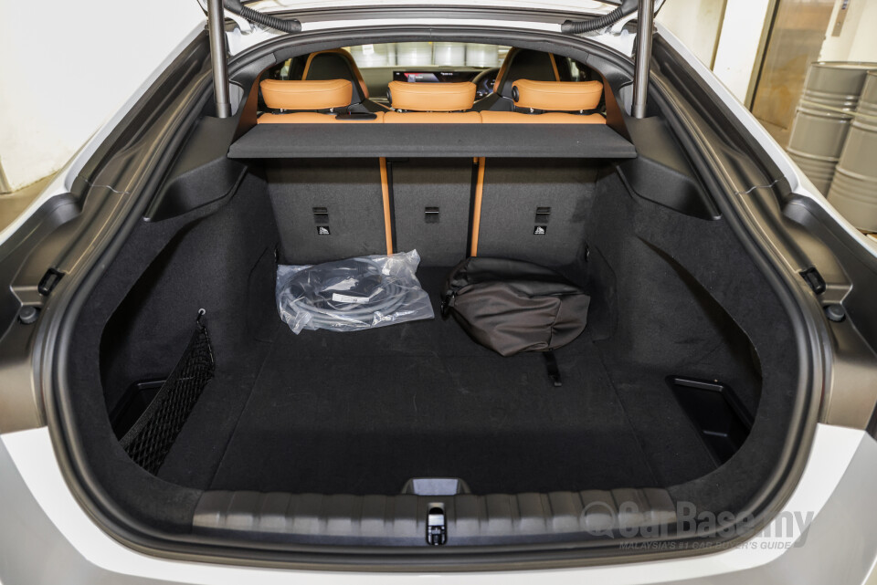 BMW i4 M50 G26 (2022) Interior