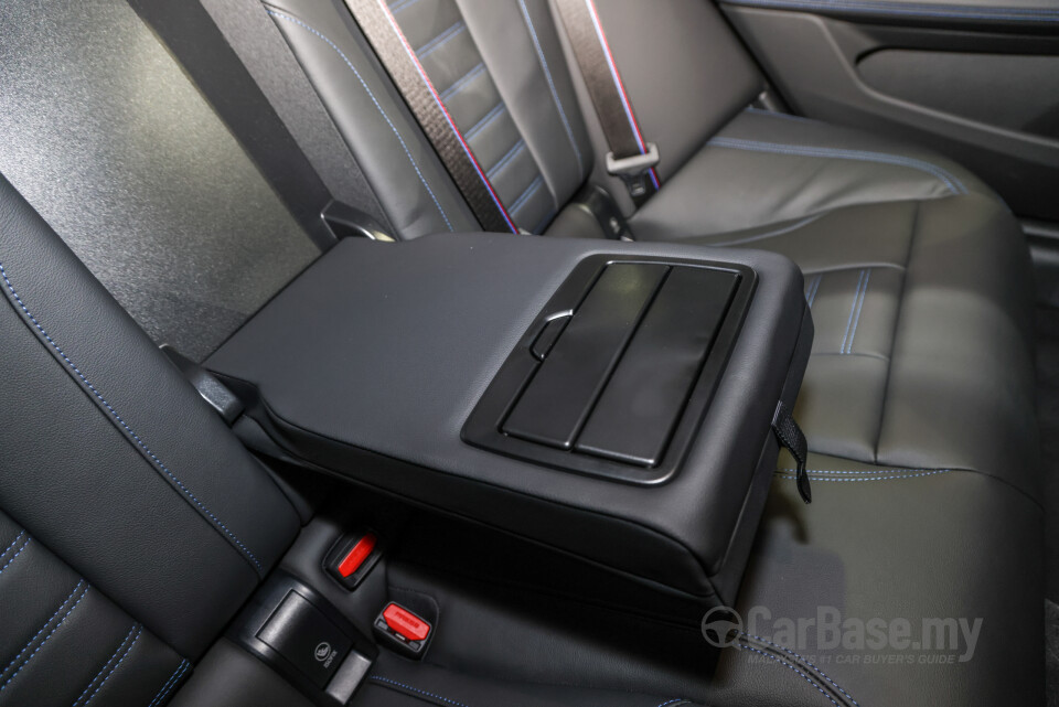 BMW i4 M50 G26 (2022) Interior