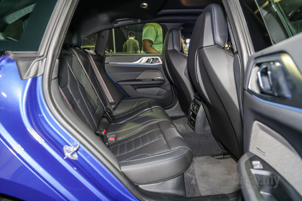 BMW i4 M50 G26 (2022) Interior