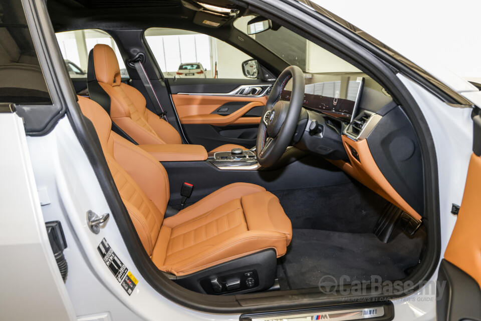 BMW i4 M50 G26 (2022) Interior