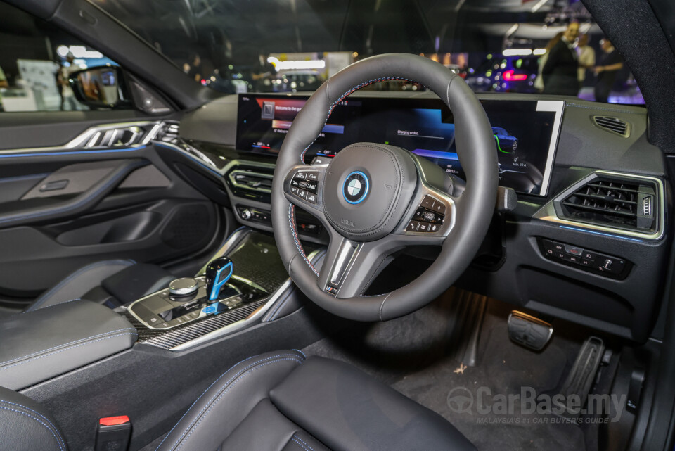 BMW i4 M50 G26 (2022) Interior