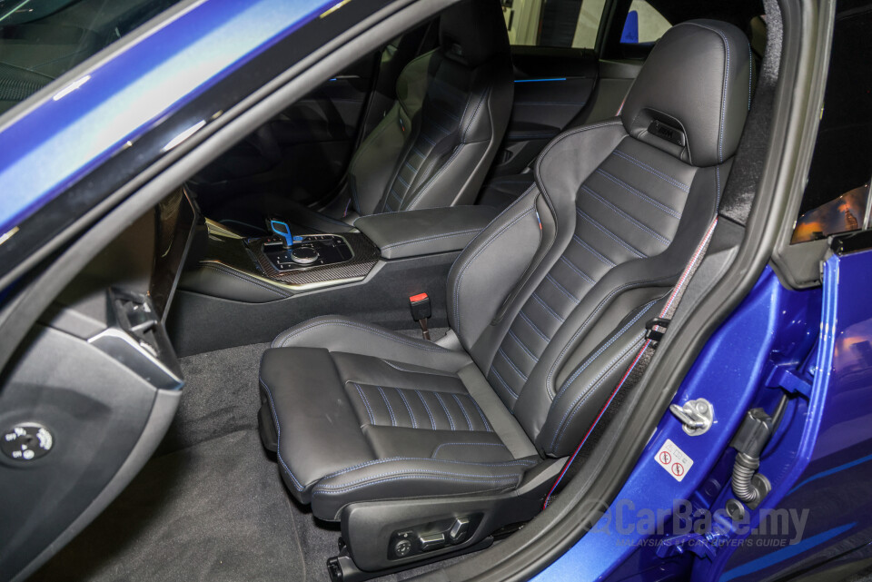 BMW i4 M50 G26 (2022) Interior