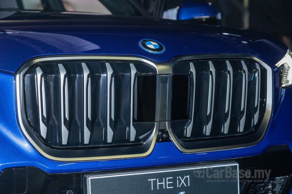 BMW iX1 U11 EV (2023) Exterior
