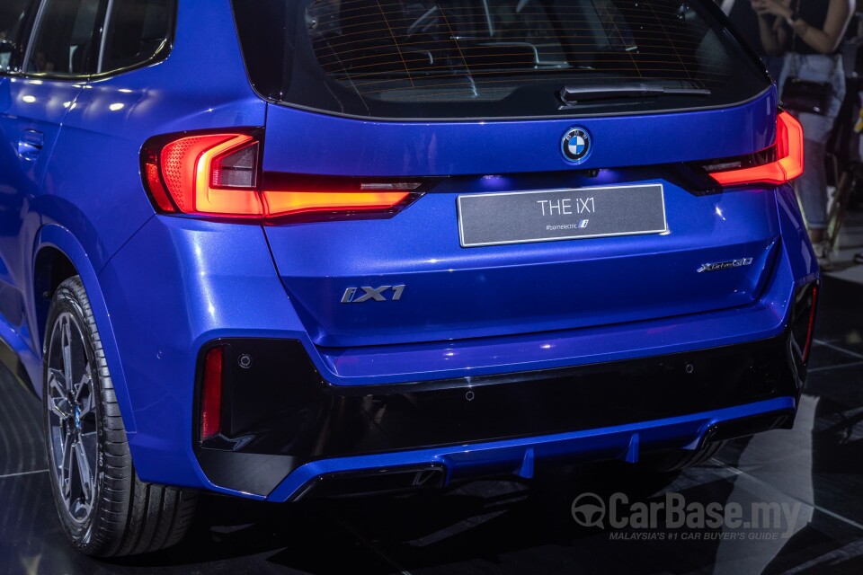 BMW iX1 U11 EV (2023) Exterior