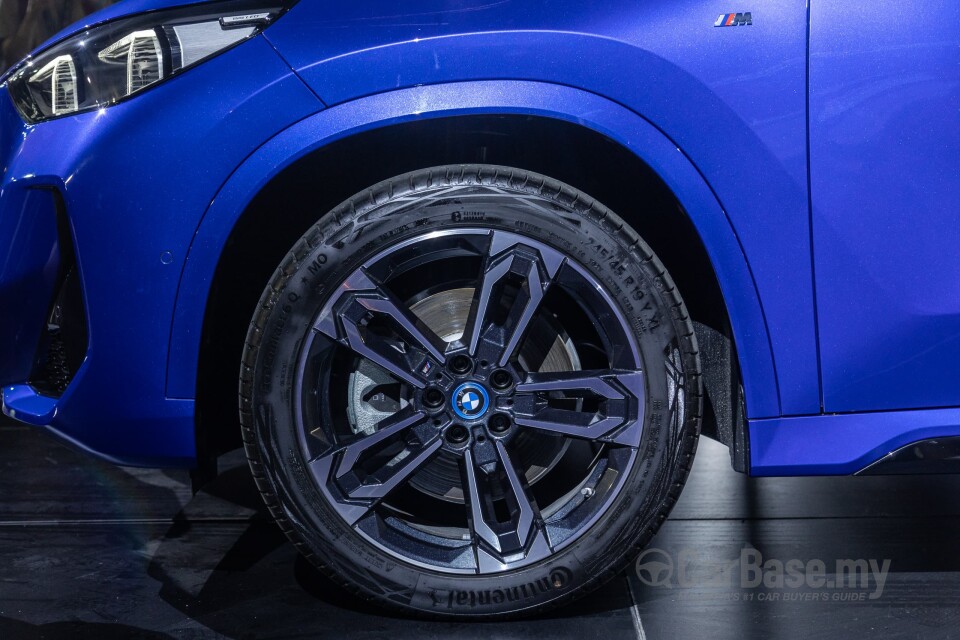 BMW iX1 U11 EV (2023) Exterior