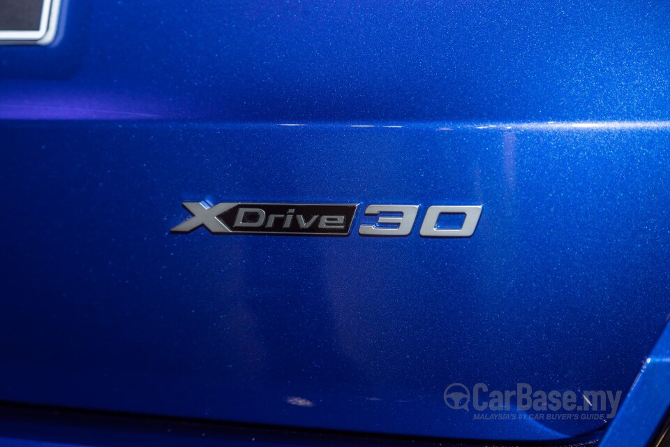 BMW iX1 U11 EV (2023) Exterior