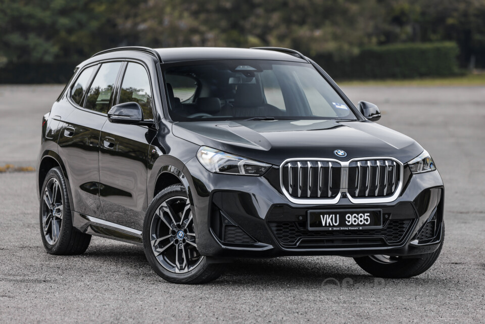 BMW iX1 U11 EV (2023) Exterior