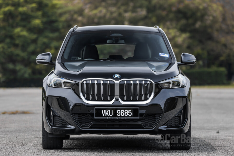 BMW iX1 U11 EV (2023) Exterior