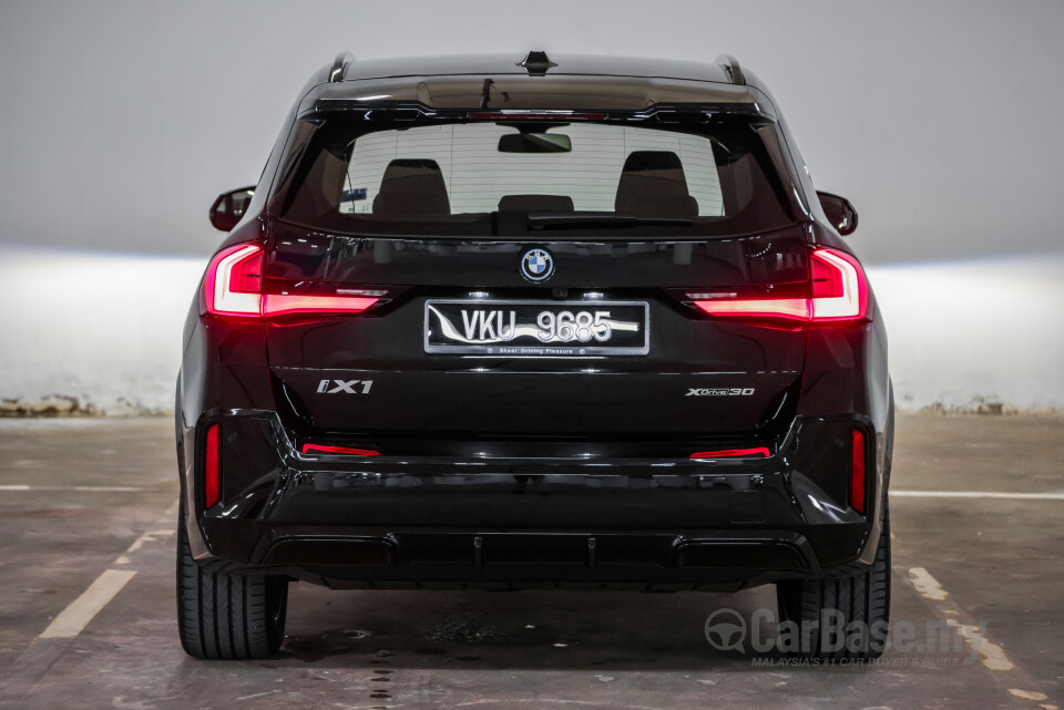 BMW iX1 U11 EV (2023) Exterior