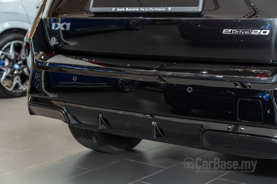 BMW iX1 U11 EV (2023) Exterior