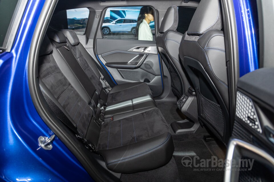 BMW iX1 U11 EV (2023) Interior
