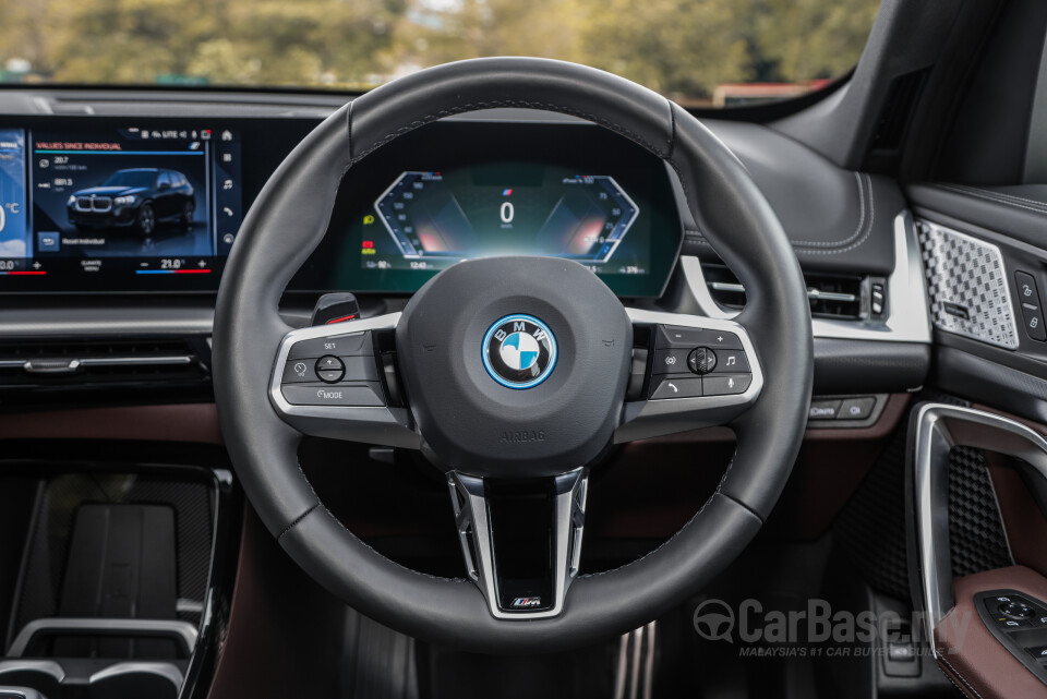 BMW iX1 U11 EV (2023) Interior