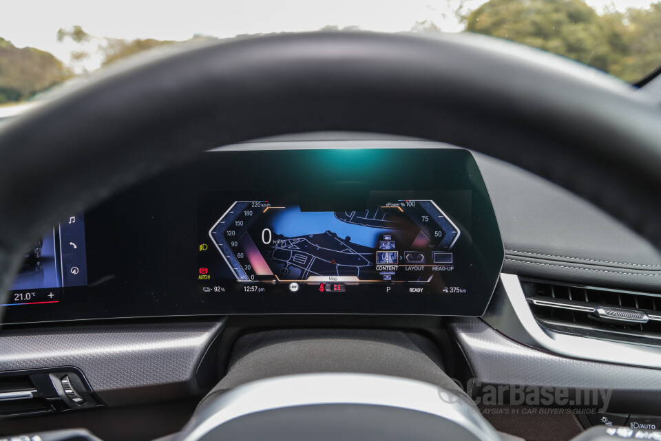 BMW iX1 U11 EV (2023) Interior