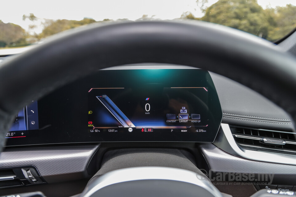 BMW iX1 U11 EV (2023) Interior