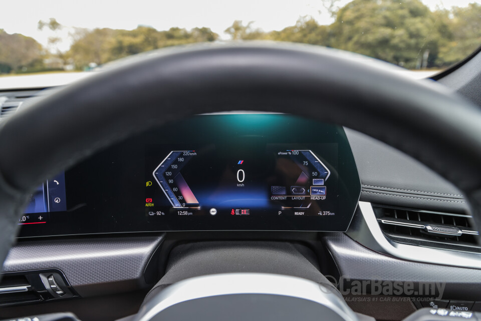 BMW iX1 U11 EV (2023) Interior