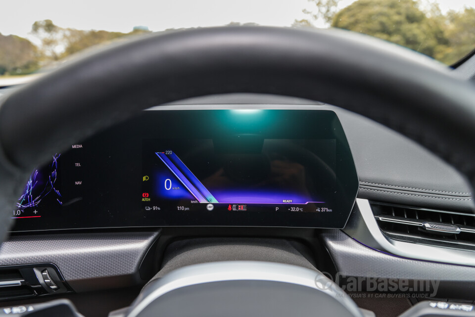 BMW iX1 U11 EV (2023) Interior