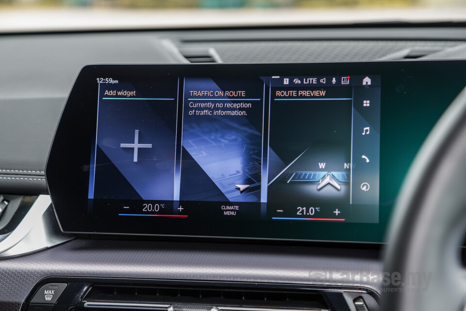 BMW iX1 U11 EV (2023) Interior