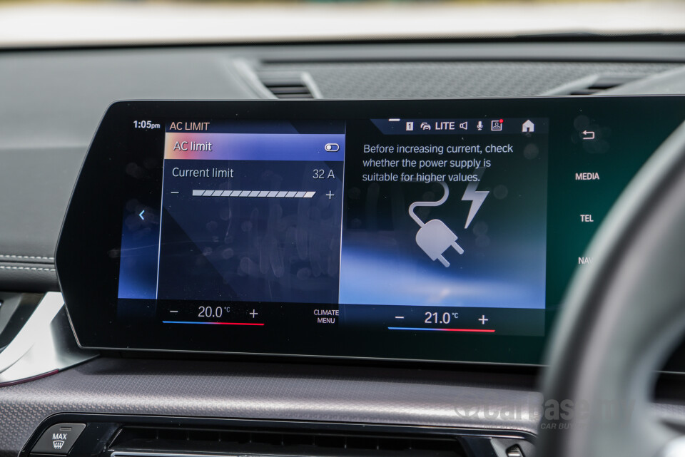BMW iX1 U11 EV (2023) Interior