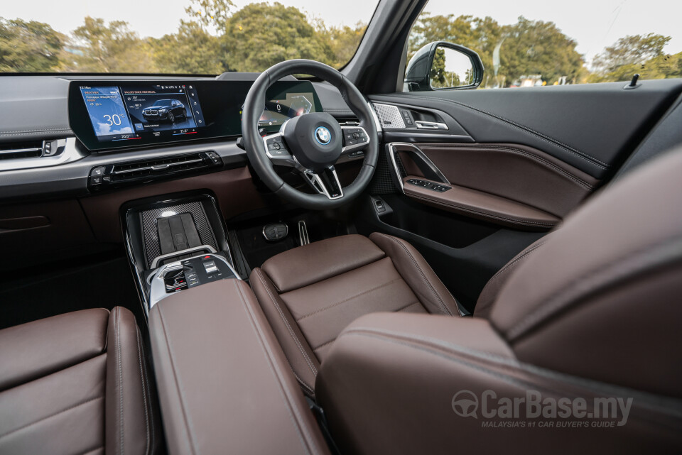 BMW iX1 U11 EV (2023) Interior