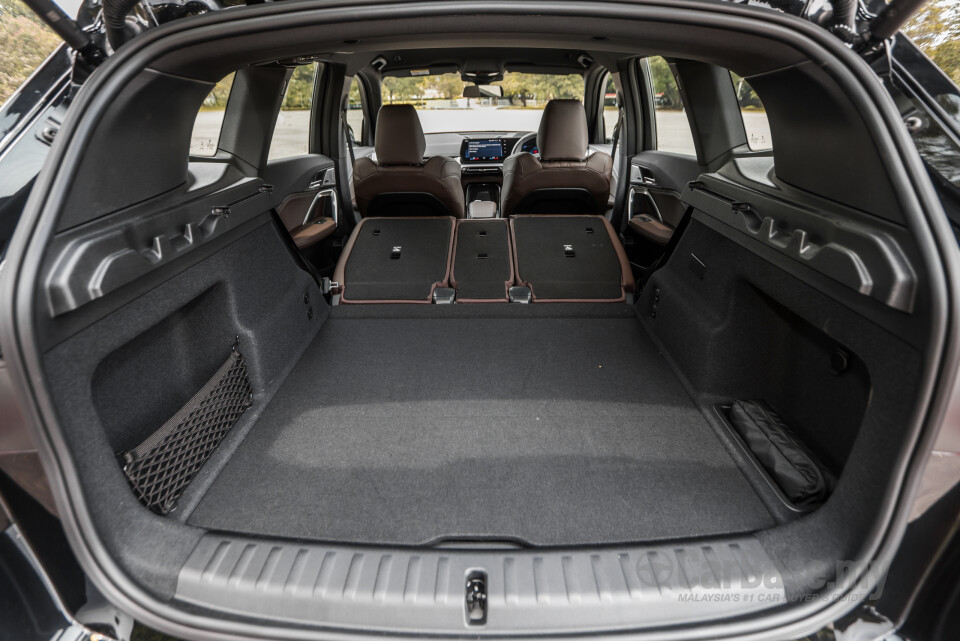 BMW iX1 U11 EV (2023) Interior