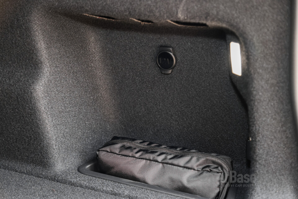 BMW iX1 U11 EV (2023) Interior
