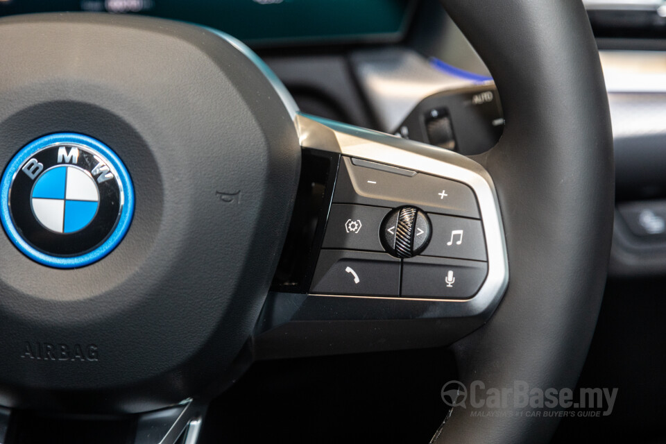 BMW iX1 U11 EV (2023) Interior