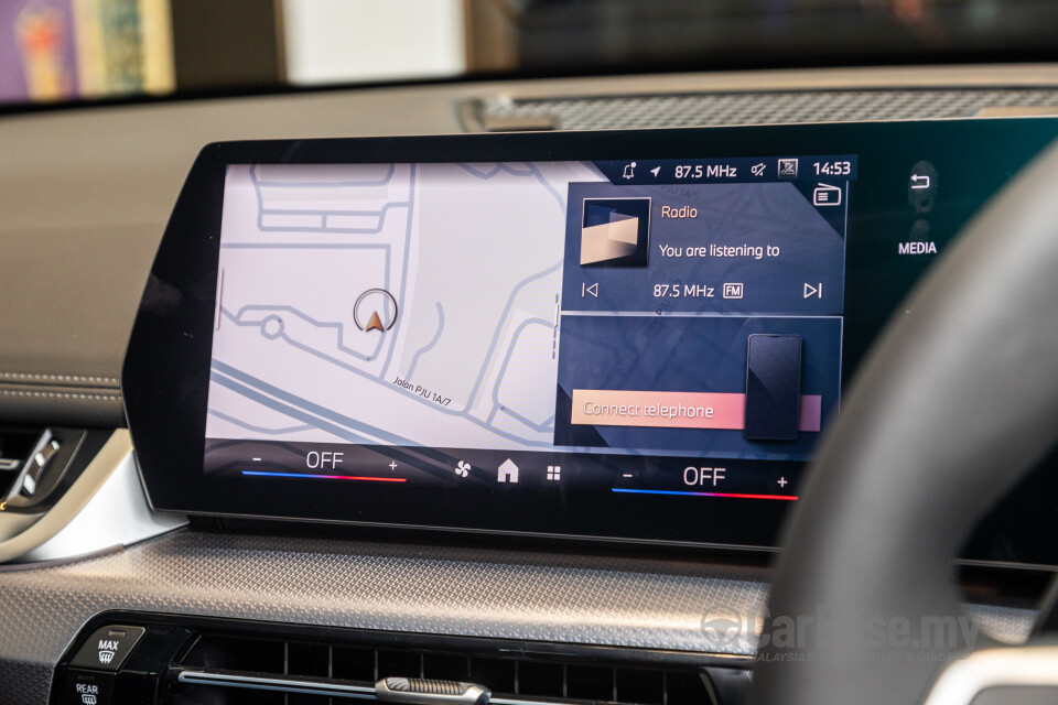 BMW iX1 U11 EV (2023) Interior