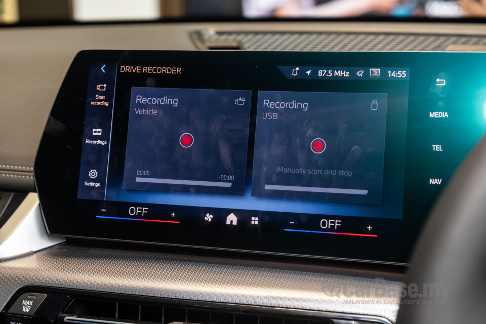 BMW iX1 U11 EV (2023) Interior
