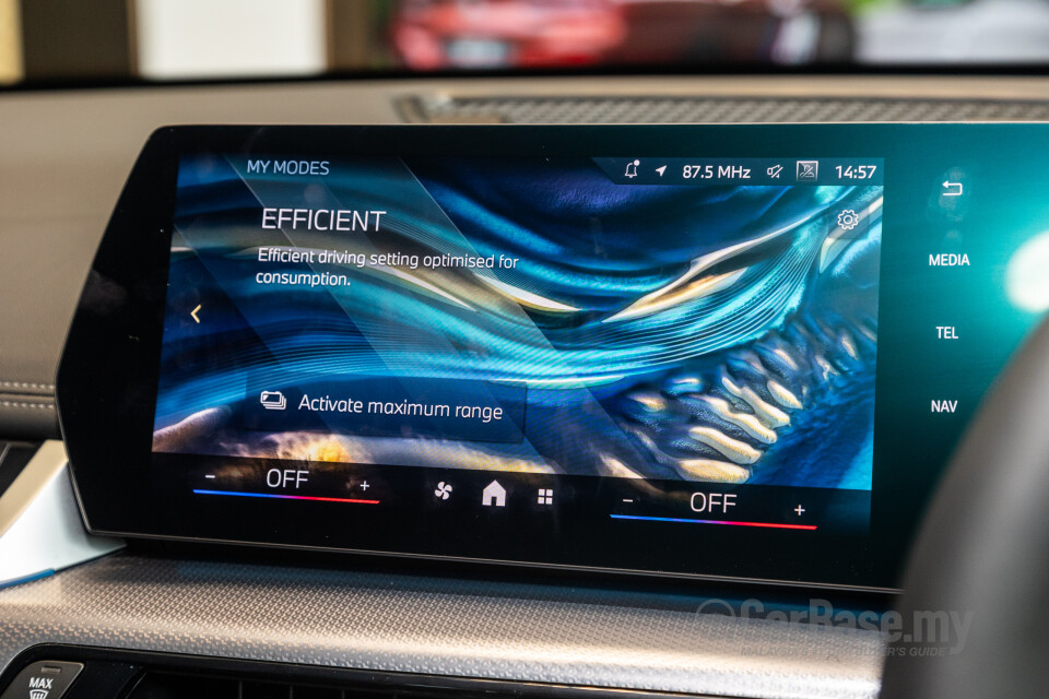 BMW iX1 U11 EV (2023) Interior
