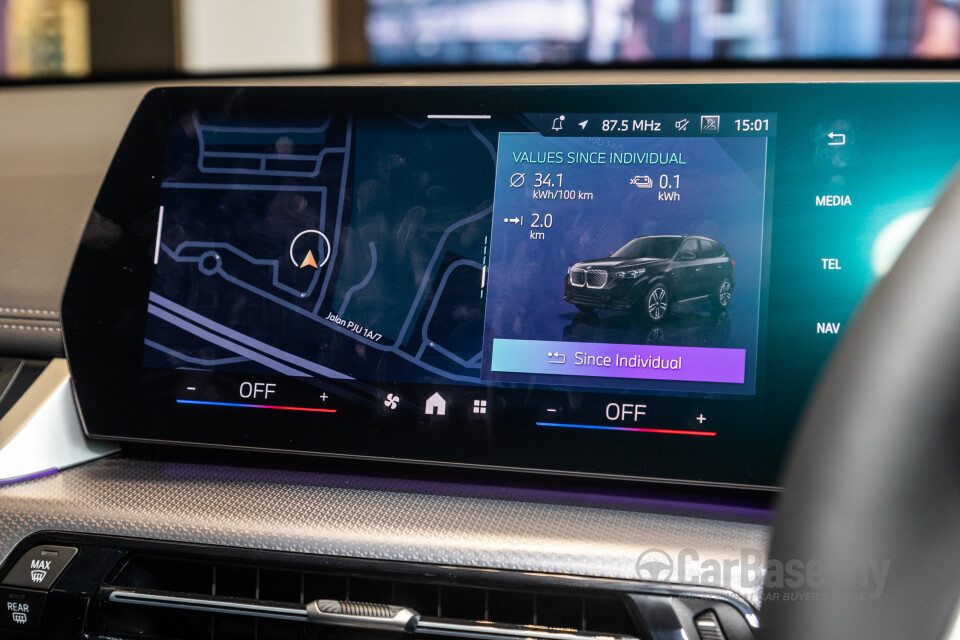 BMW iX1 U11 EV (2023) Interior