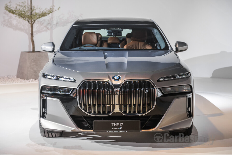BMW i7 G70 BEV (2023) Exterior