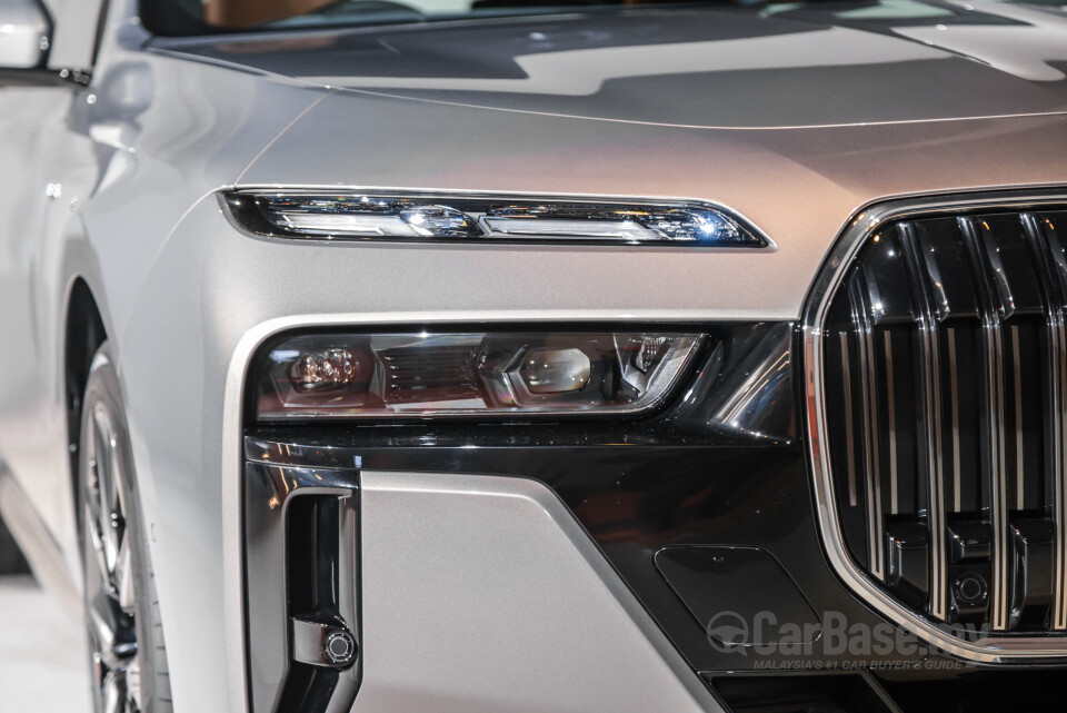 BMW i7 G70 BEV (2023) Exterior