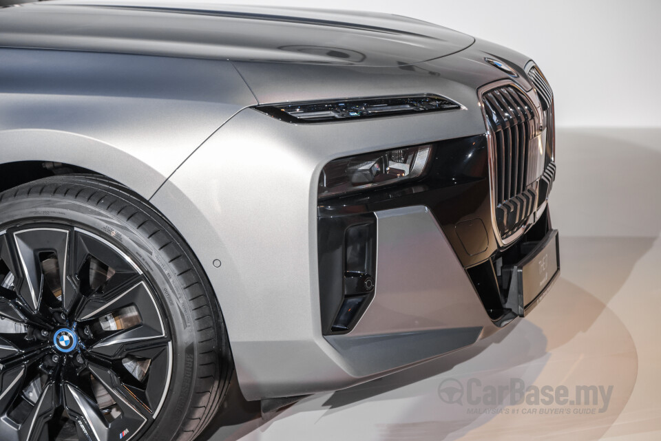 BMW i7 G70 BEV (2023) Exterior