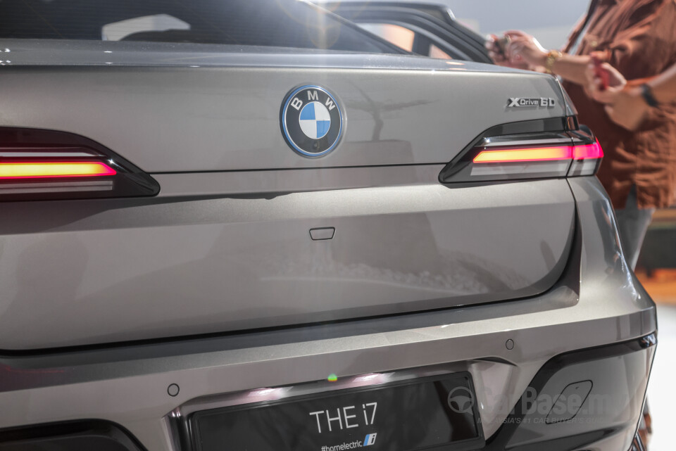BMW i7 G70 BEV (2023) Exterior