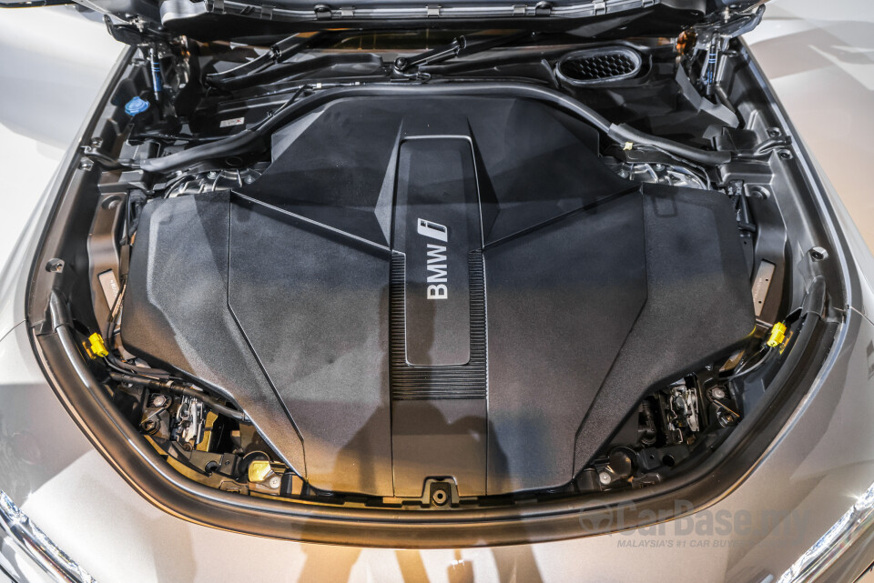 BMW i7 G70 BEV (2023) Exterior